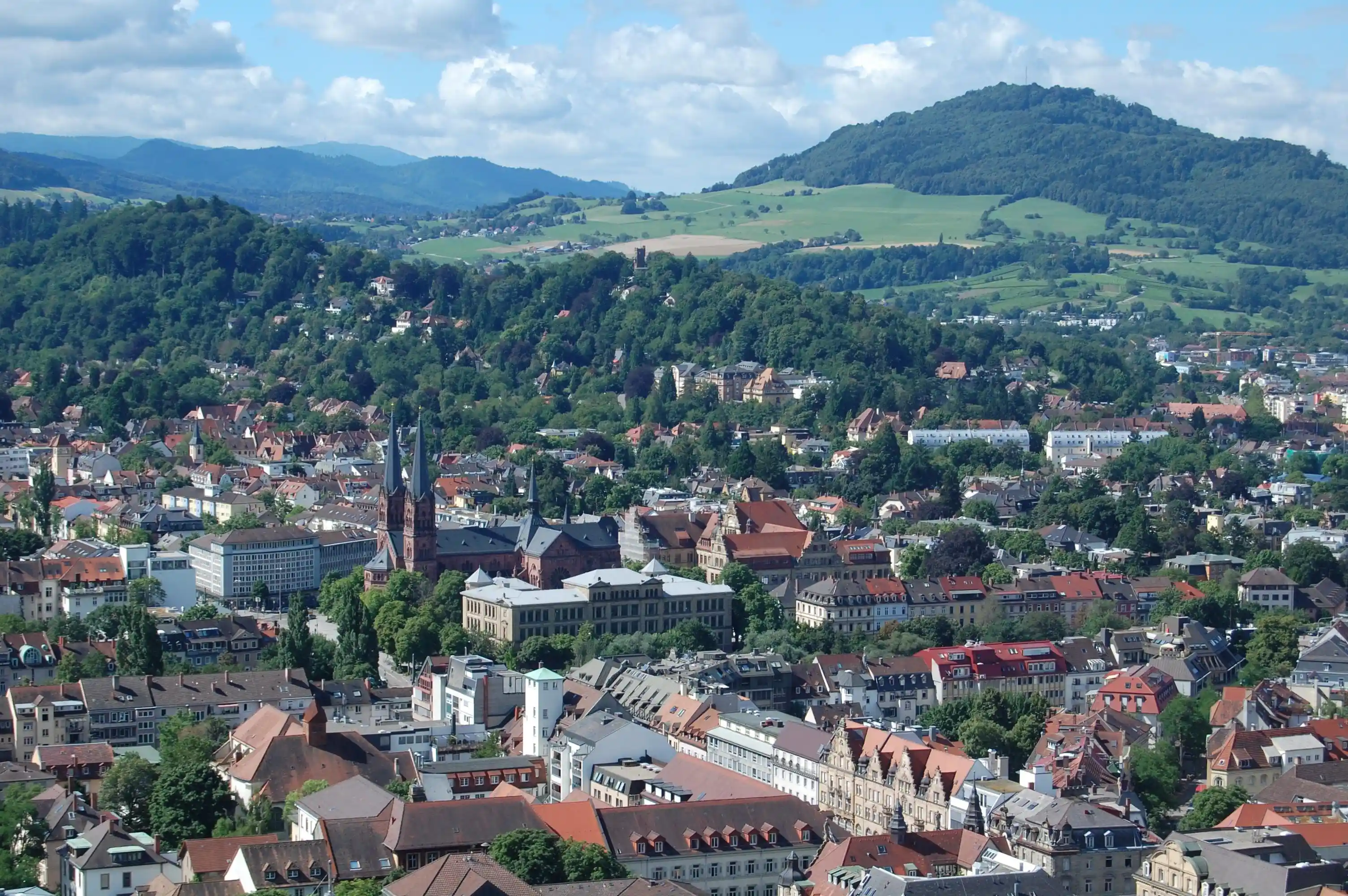 Luftaufnahme über Freiburg im Breisgau
